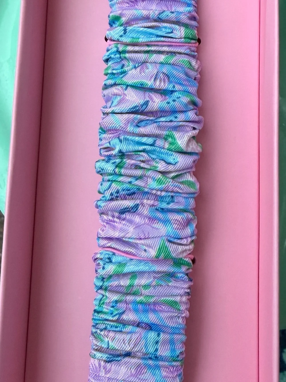 NIB~ Lilly Pulitzer Pastel Purple Floral Scrunchie Apple Watch Band